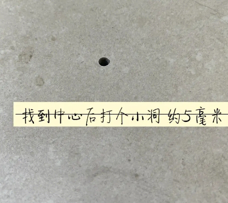 川汇瓷砖空鼓维修公司专业解答在瓷砖铺贴过程中，如果砂料搅拌不均匀，将会带来以下问题